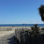 Le Pharo, Centre Port, 800m De La Plage, Clim Mobile * Agde