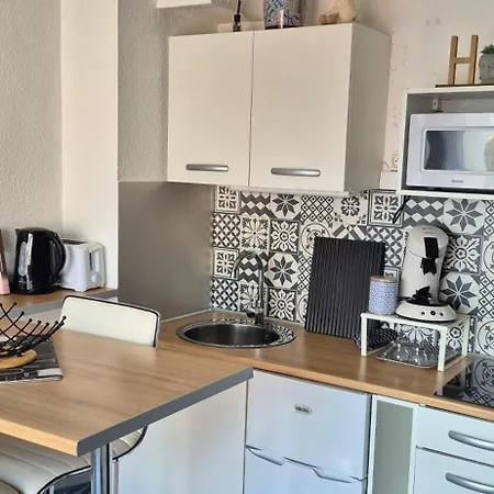 Le Pharo, Centre Port, 800m De La Plage, Clim Mobile Agde