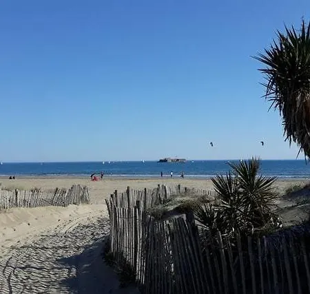 Le Pharo, Centre Port, 800m De La Plage, Clim Mobile * Agde