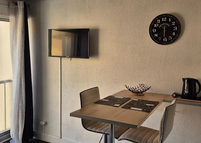 Le Pharo, Centre Port, 800m De La Plage, Clim Mobile