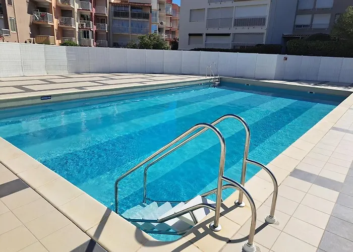 Le Pharo, Centre Port, 800m De La Plage, Clim Mobile Agde