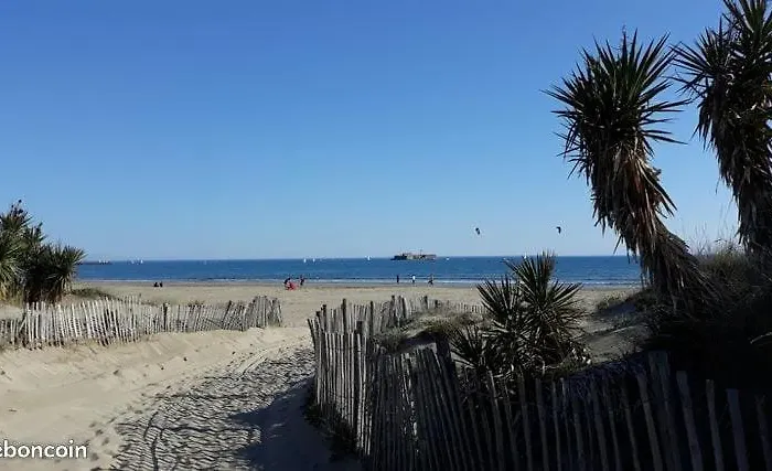 Le Pharo, Centre Port, 800m De La Plage, Clim Mobile * Agde